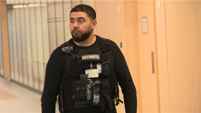 Vous êtes plusieurs a nous avoir fait part de votre témoignage pour dénoncer des vols dans les hôpitaux. Un phénomène qui, s’il reste stable en termes de chiffre, est encore bien réel. On estime qu’il y a en moyenne trois vols par jours dans les hôpitaux belges.