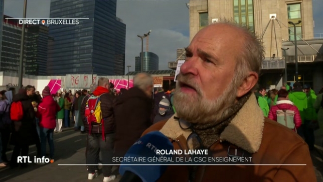 Plusieurs milliers de personnes sont attendues cet après-midi à Bruxelles pour dénoncer les mesures d'économie dans le secteur de l'enseignement et de la jeunesse, décidées par le gouvernement de la Fédération Wallonie-Bruxelles. Une nouvelle mobilisation citoyenne suivie par Serge Vermeiren.