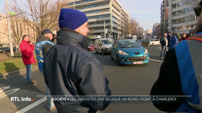 Les chauffeurs des TEC sont eux aussi en grève aujourd'hui et pour au moins toute cette semaine. A Charleroi, des grévistes ont interpellé des travailleurs non-grévistes et des automobilistes.