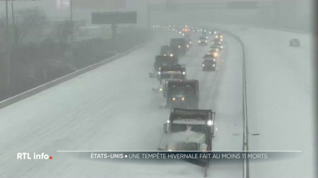 Une tempête hivernale majeure sévit actuellement dans l'Est des Etats-Unis. La neige et des températures polaires ont provoqué la mort d'au moins 11 personnes. L'état d'urgence a été déclaré dans une vingtaine d'Etats dont celui de Washington.