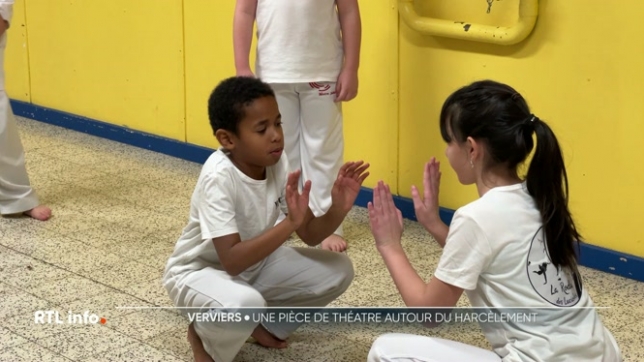 À Verviers, un enseignant engagé dans le bien-être des élèves est à l'origine du projet La Roda des Lucioles, un spectacle musical, interactif et ludique qui aborde des thématiques sensibles telles que le harcèlement, la violence et la maltraitance.