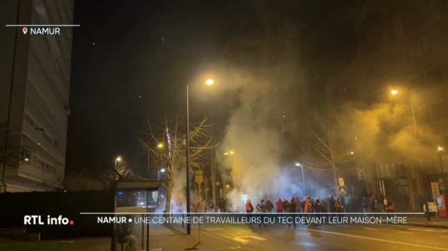 Une centaine de grévistes s'est rendue à Namur au siège de leur maison mère. Ils ont ensuite rencontré une délégation politique mais pas le ministre de la Mobilité.
