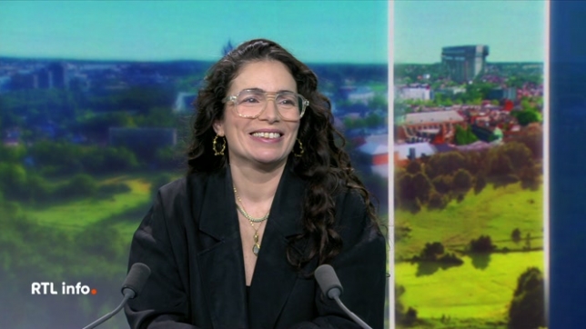 On retrouve en plateau la chanteuse Yael Naim pour présenter son nouvel album Solaire.