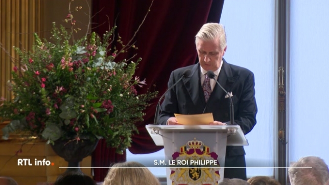 Le roi Philippe a prononcé son traditionnel discours de Nouvel An aux autorités du pays. Le souverain s'est notamment exprimé sur la réforme du chômage et a rappelé l'importance d'une Belgique forte dans une Europe unie.