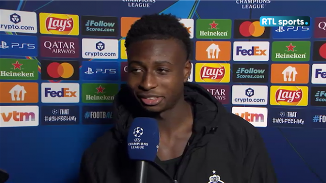 Le téléphone vibre un peu : la superbe joie de Diakhon après la qualification de Bruges