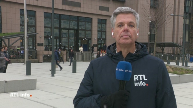 Des Iraniens se rassemblent cet après-midi à Bruxelles pour accentuer la pression sur l'UE alors que la situations s'intensifie en Iran.L'Union européenne pourrait décider de qualifier les Gardiens de la Révolution comme groupe terroriste.