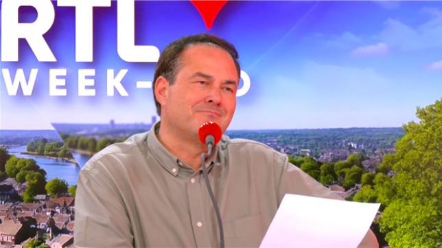 La mise en vente à Madrid des bijoux personnels de la reine Fabiola, disparue en 2014, suscite une émotion particulière en Belgique. Parmi les pièces proposées, sa bague de fiançailles, symbole de son union avec le roi Baudouin.