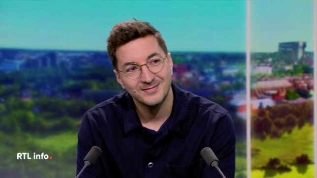 L'humoriste belge Lorenzo Mancini est L'invité du samedi au sujet de son spectacle intitulé Origami. Rencontre.