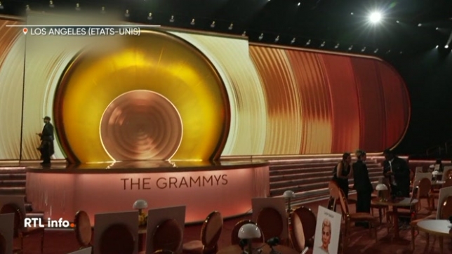 Los Angeles est en effervescence à l'approche des Grammy Awards : les gradins et portraits sont installés pour des répétitions réalistes. Côté scène, Lady Gaga, nommée sept fois, est attendue, tout comme Pharrell Williams et Justin Bieber.