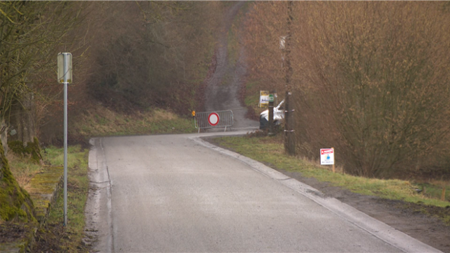 Un drame s’est produit ce dimanche en fin de matinée au Legend Boucles de Bastogne, une course rallye qui parcourait plusieurs communes de la province de Luxembourg. Une personne a perdu la vie après avoir été percutée par une voiture.