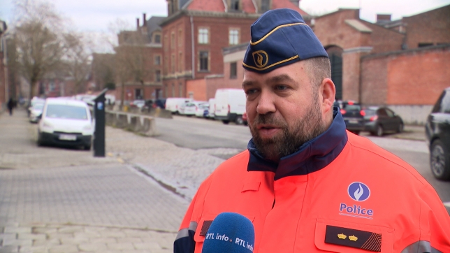 police gsm ST-MALA.03_14_36_12.Still001.jpg