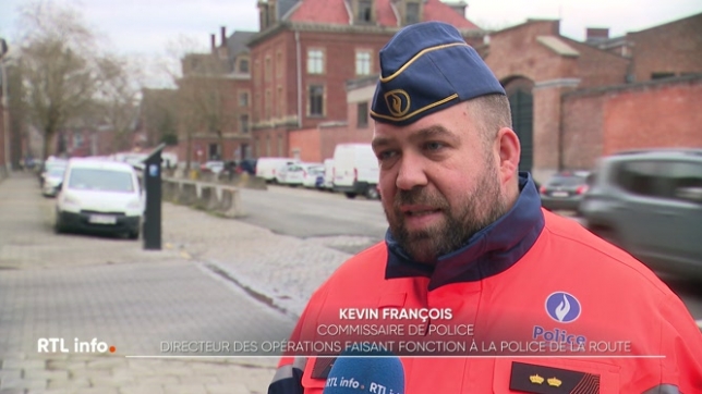 Près de 900 agents de la police de la route et de la police fédérale et leurs collègues des 105 zones de polices locales participantes prendront part aux contrôles. Durant deux jours, les équipes verbaliseront l'usage du gsm au volant, une des principales causes d'accidents de la route.