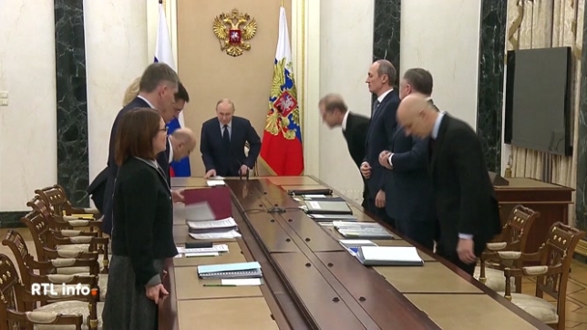 Les négociateurs ukrainiens, russes et américains se retrouvent à Abou Dhabi pour faire avancer de difficiles pourparlers visant à mettre fin à quatre ans de guerre en Ukraine, après de nouvelles frappes massives russes sur des sites énergétiques du pays.