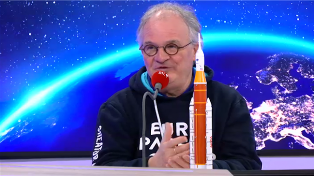 La tête dans les étoiles.