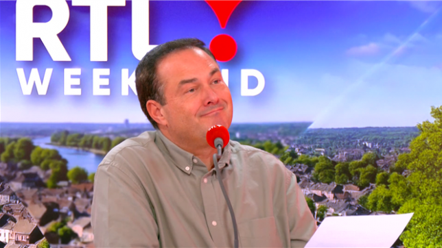 Derrière l’image glaciale de la souveraine Tudor se cachait une vraie gourmandise : Élisabeth I?? ne pouvait résister aux douceurs sucrées de son époque. Une addiction qui a littéralement ruiné sa dentition.