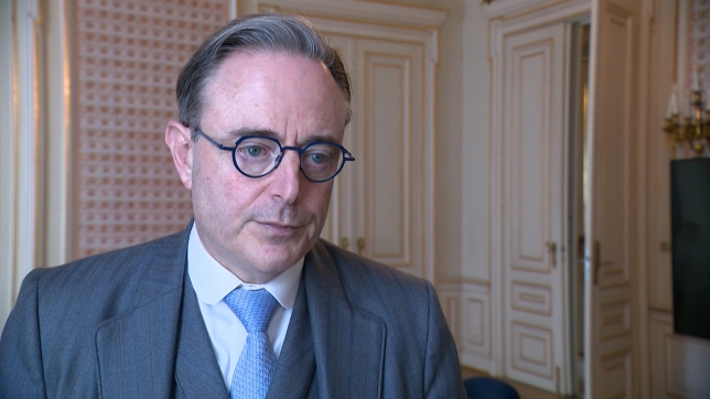 TTS DE WEVER.00_00_28_08.Still001.jpg