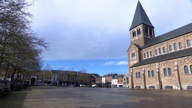 OFF Sambreville pour duplex Clean.00_00_03_21.Still001.jpg