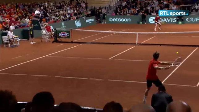 Retour parfait, réflexe dingue : le festival de Blockx et Radulov en Coupe Davis