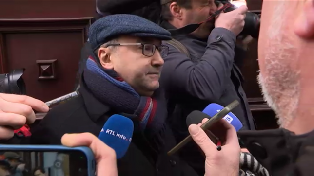 Ahmed Laaouej s'exprime avant d'entrer en conclave pour la formation d'un gouvernement bruxellois.