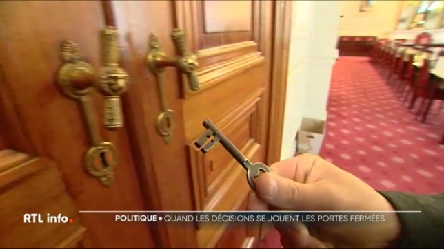 Quand on parle de conclave, on pense souvent à l'élection des papes. Mais ce principe a déjà été utilisé fréquemment en politique. Notamment quand il faut boucler des budgets. Alors, est-ce vraiment efficace d'enfermer des responsables politiques pour qu'ils trouvent une solution ?