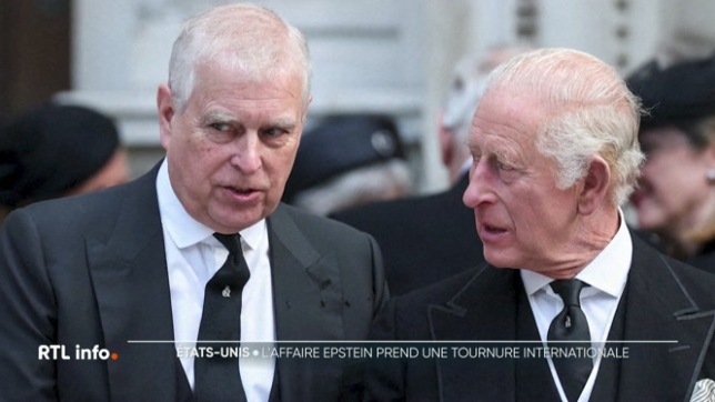 Le Roi Charles II est sorti du silence et prend ses distances avec son frère Andrew, inquiété dans l'affaire Epstein. Le Roi a préféré couper court à toute polémique et se dit prêt à collaborer. De son côté, Ghislaine Maxwell refuse de témoigner sauf si elle obtient une grâce présidentielle.