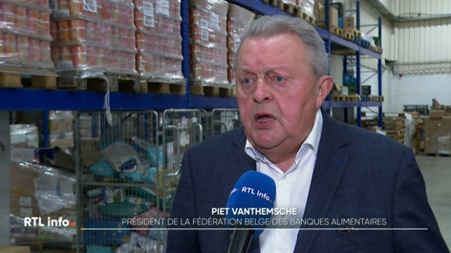 205.000 personnes se rendent dans les banques alimentaires au moins une fois par mois. Les associations distribuant des colis de vivres aux plus démunis sont inquiètes, notamment depuis la réforme du chômage.