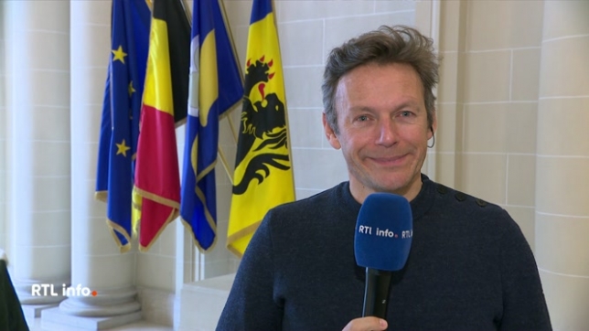 La Région bruxelloise dispose enfin d'un gouvernement. Trois partis sur sept ont déjà formellement approuvé l'accord hier soir. Loïc Parmentier fait le point sur le casting et les différentes étapes restantes à franchir.