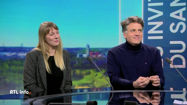 Julie Lenain, comédienne, incarne Edith Cavell dans la pièce Coucou ! C'est la guerre ! Edith Cavell chez les Belges, mise en scène par Thibaut Nève. La pièce sera présentée au château du Lac à Genval durant les vacances de Carnaval.