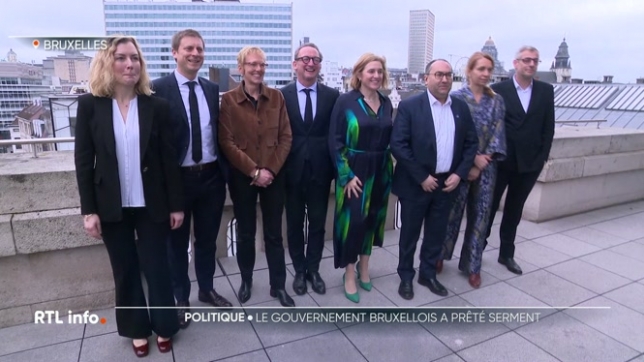 Le bourgmestre d'Uccle a prêté serment au palais royal, devant le roi Philippe, vers 10h du matin. Les ministres régionaux ont prêté serment au Parlement bruxellois. Il y a deux nouveaux visages: la MR Audrey Henry et Laurent Hublet, des Engagés.