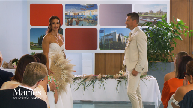 Au moment de découvrir son futur mari, Cindy peine à masquer son trouble. Si Gaël se montre immédiatement séduit, la quadragénaire, elle, ne ressent pas l’étincelle espérée à quelques minutes du grand oui.