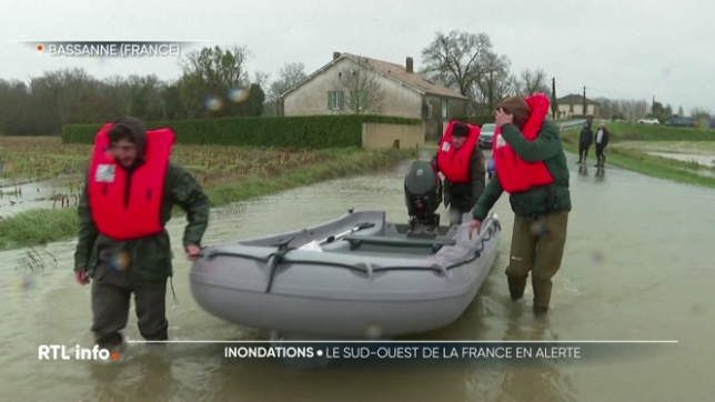 Alerte de crues dans plusieurs départements du Sud-Ouest de la France en raison de nouvelles averses attendues prochainement. Cette situation exceptionnelle donne d'ailleurs des images insolites.