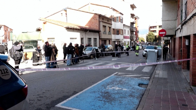 WEB qqch.00_01_43_07.Still002.jpg