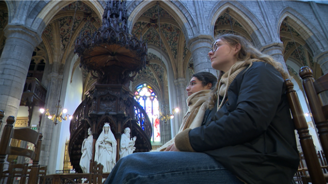 Ce mercredi acte le premier jour du carême. Une tradition qui reprend de la vigueur grâce à l’adhésion des jeunes. C’est une tendance de ces dernières années, la religion, la foi amène de plus en plus de jeunes vers les églises catholiques. Les baptêmes sont de plus en plus nombreux.
