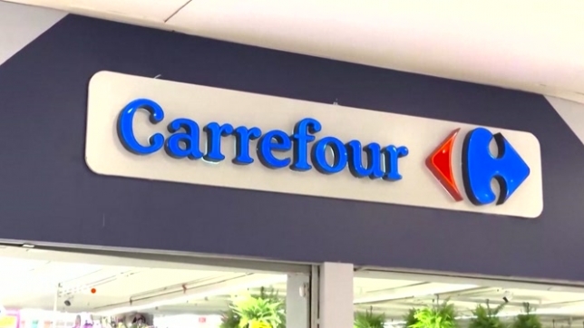 Le groupe français de distribution compte faire un milliard d'économies annuelles d'ici à 2030, faisant craindre des fermetures ou des reventes de magasins, y compris chez nous. Concernant la Belgique, l'enseigne dit laisser toutes les options stratégiques ouvertes.