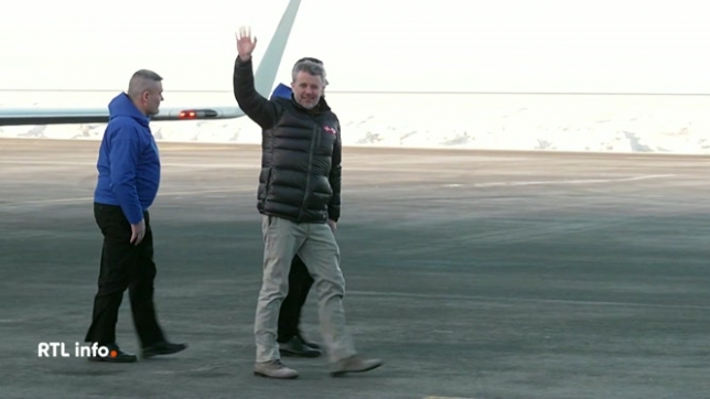 Frederik X entame une visite de 3 jours au Groenland en commençant par la capitale. Cette tournée intervient après des menaces d'annexion émises par Donald Trump. Même si les menaces ont cessé, ces messages répétés du président américain ont laissé des traces, surtout chez les enfants.