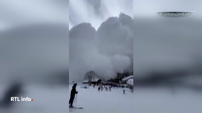 En Italie, une avalanche a semé la panique dans la vallée d'Aoste, surprenant les skieurs sous un vaste nuage de neige. Les images diffusées sont impressionnantes, mais aucun blessé n'est à déplorer.