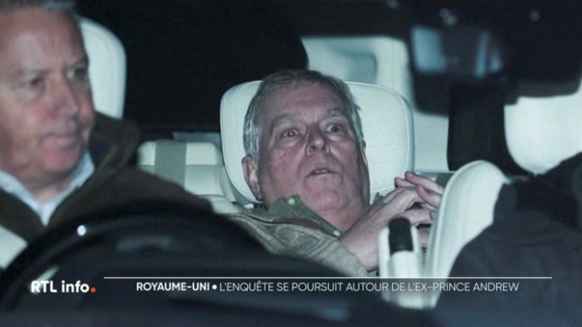 Andrew Mountbatten-Windsor, arrêté jeudi pour « faute dans l'exercice de fonctions officielles », a été relâché dans la soirée. La police poursuit ses perquisitions dans ses résidences. Cette enquête historique suscite de fortes réactions, jusqu'à la Maison-Blanche.