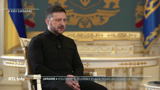 L'offensive russe que subit l'Ukraine dure depuis presque 4 ans. Mardi prochain, le 24 février, le pays entrera dans sa 5ème année de guerre. A l'approche de ce cap symbolique, Volodymyr Zelensky s'est exprimé. Le président ukrainien estime que son pays n'est pas en train de perdre la guerre.