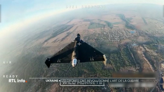 Si l’Ukraine tient encore face à l'armée russe, c’est aussi parce que le conflit a changé de visage. En quatre ans, il s’est mué en une guerre ultra-technologique dominée notamment par les drones. Dans cet affrontement, chaque innovation compte, que ce soit dans le ciel ou sur terre.