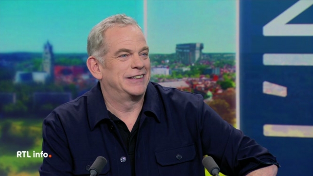 On retrouve en plateau le chanteur Garou pour présenter sa nouvelle tournée en Belgique.