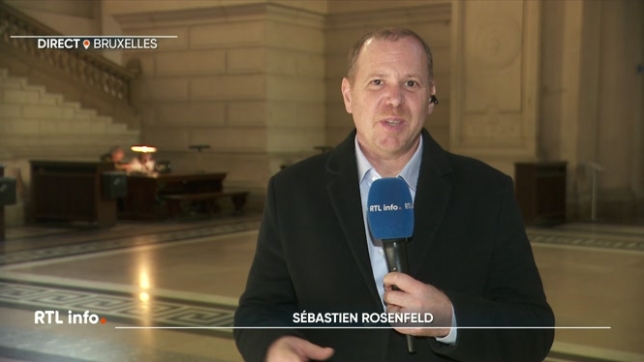 Un homme d'affaires russe comparaît aujourd'hui devant le tribunal correctionnel de Bruxelles, soupçonné d'espionnage et d'avoir organisé un trafic illégal de biens à destination de la Russie. Le point en direct avec Sébastien Rosenfeld.