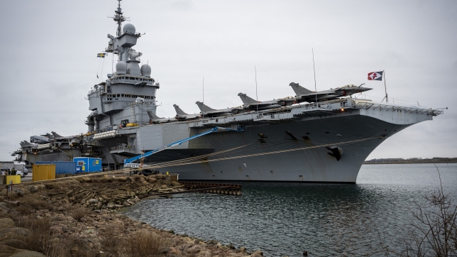 Le porte-avions Charles de Gaulle