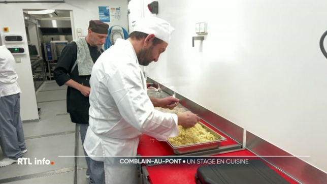 Une unité mobile du centre de compétences Epicuris est en ce moment à Comblain-au-Pont. C'est dans le cadre d'un projet du centre de coopération éducative. 11 stagiaires se forment au métier d’aide cuisinier de collectivité. Objectif : aider à la réinsertion à l’emploi.