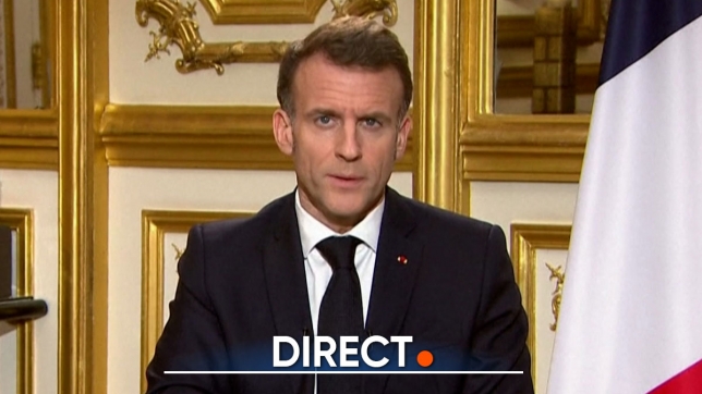 macron4.jpg