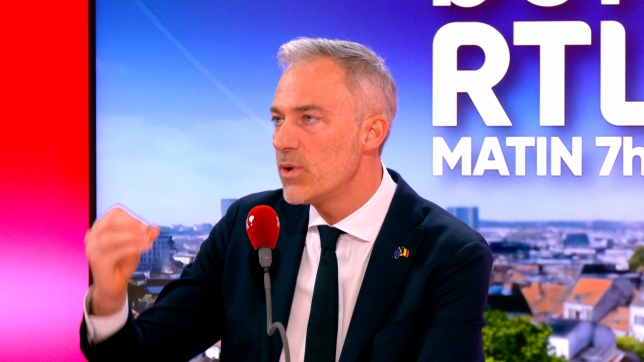 BEL RTL Invite 7h50 - Clean.07_55_58_21.Still002.jpg