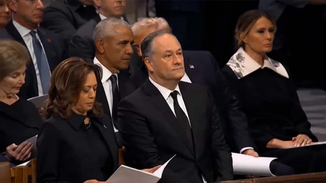 la_vice-presidente_kamala_harris_installee_juste_devant_donald_trump_aux_funerailles_du_39e_president_des_etats-unis_jimmy_carter