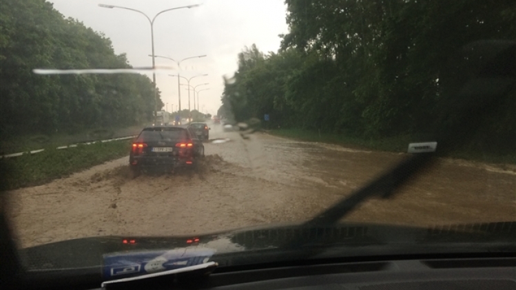 0orage-intemperie-route-nivelles
