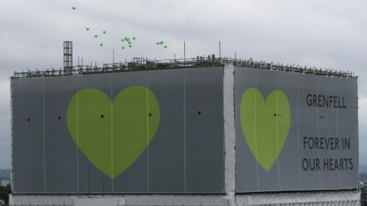 Un an après l'incendie de la Tour Grenfell, Londres se recueille