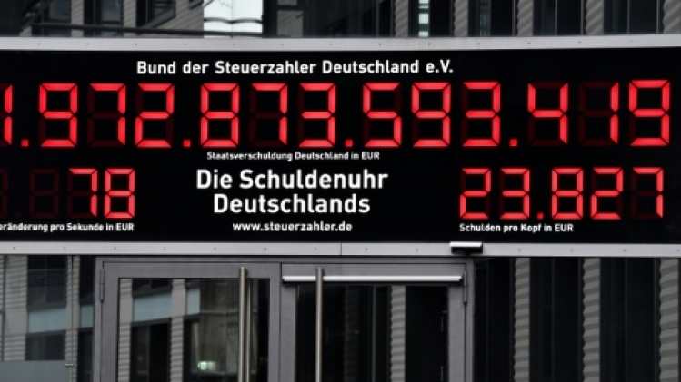 Allemagne: l'horloge de la dette recule pour la 1ère fois en 20 ans