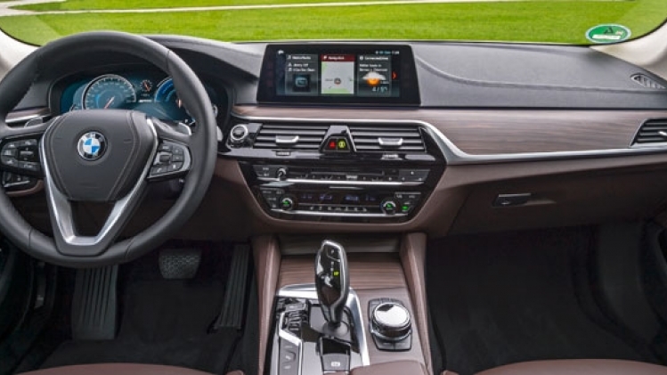 bmw-530e-tableau-bord1